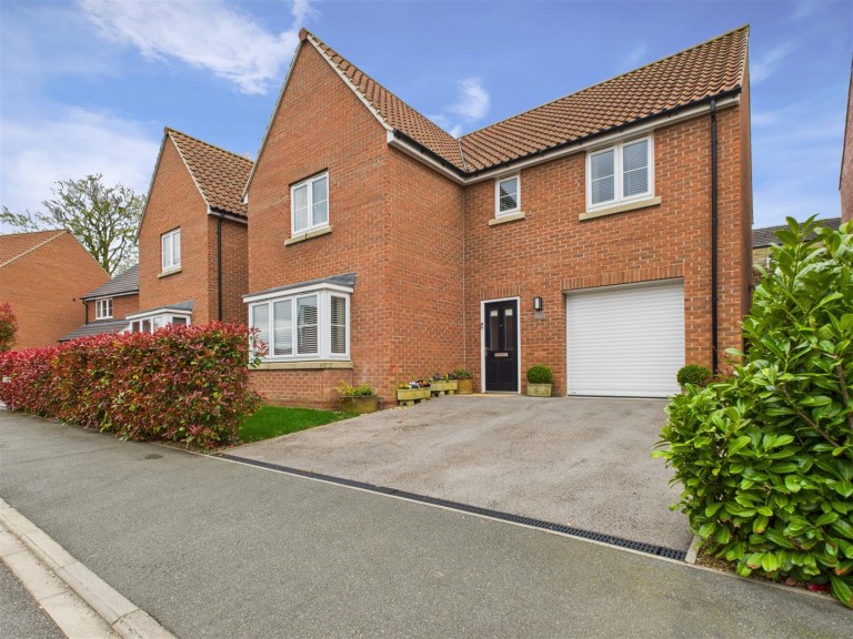 View Full Details for 15 Headland Rise, Malton, YO17 7PR