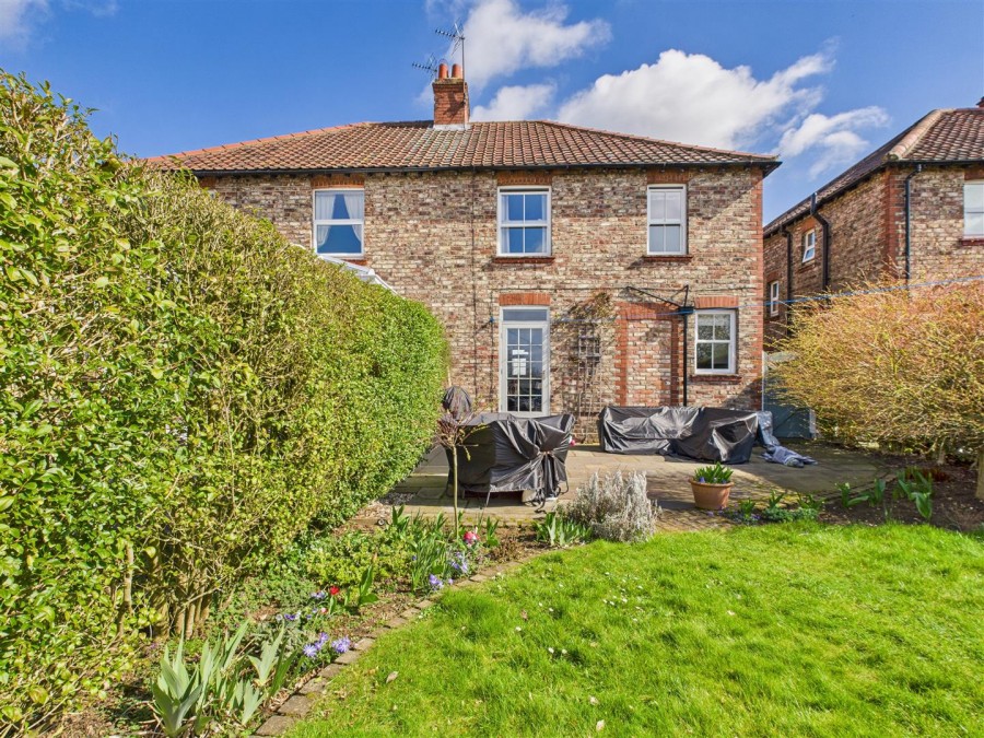 Images for 16 Park Grove, Norton, Malton, YO17 9ED