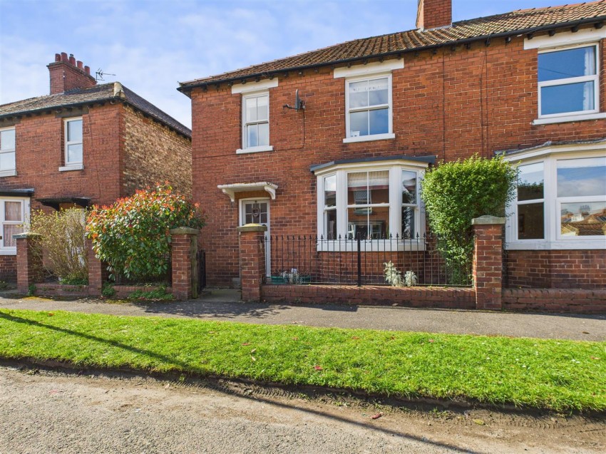 Images for 16 Park Grove, Norton, Malton, YO17 9ED