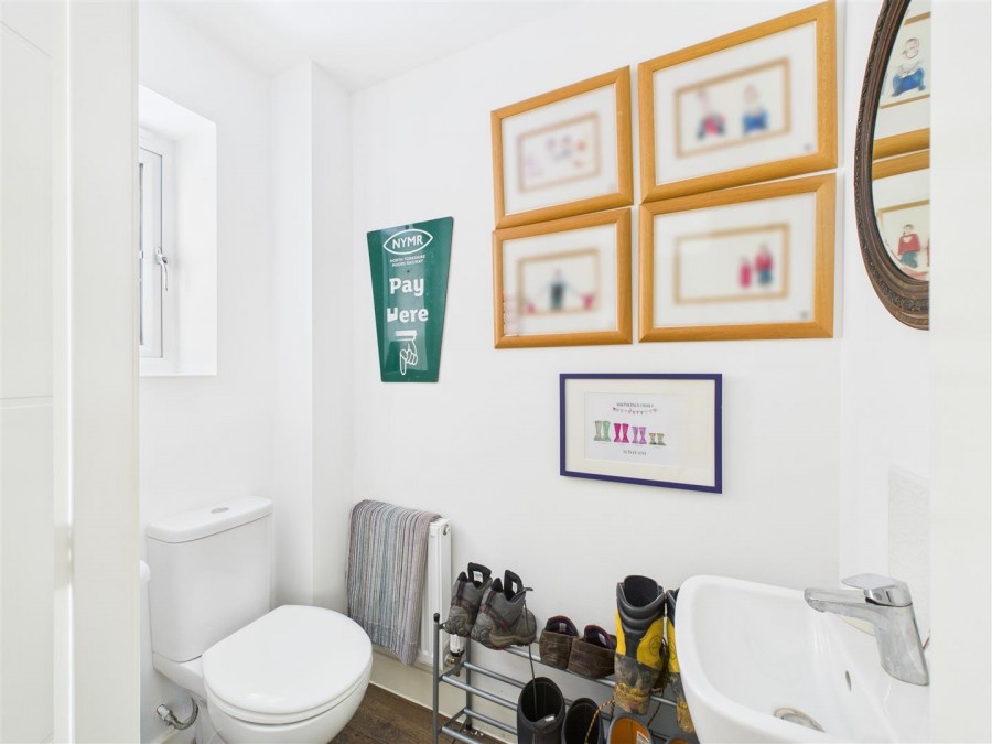 Images for 4 Woodmansey Garth, Driffield, YO25 5GF