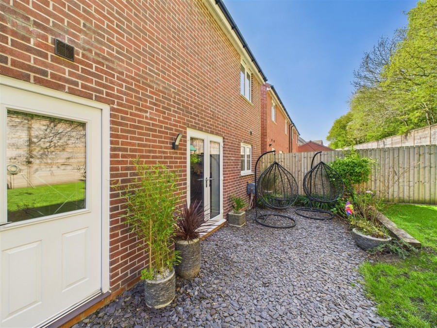 Images for 4 Woodmansey Garth, Driffield, YO25 5GF