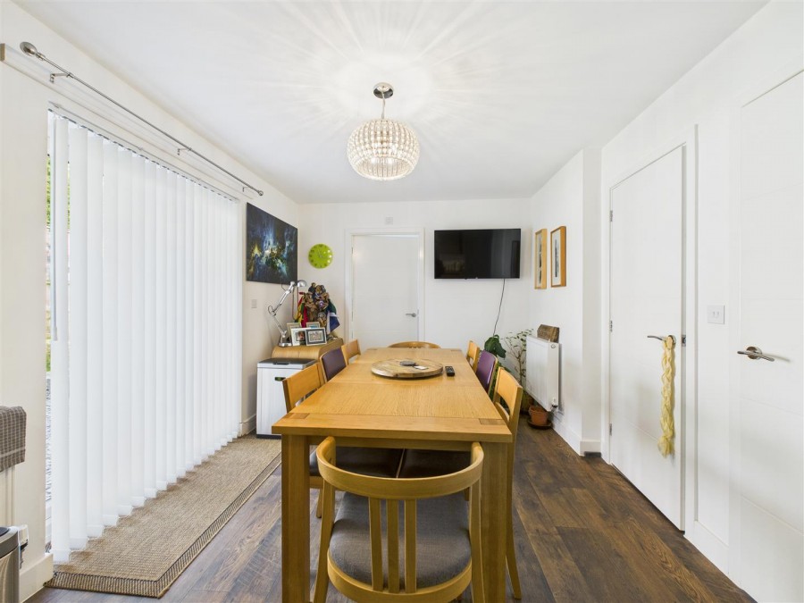 Images for 4 Woodmansey Garth, Driffield, YO25 5GF