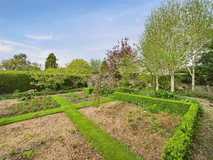 Images for 8 The Avenue, Driffield, YO25 5HS