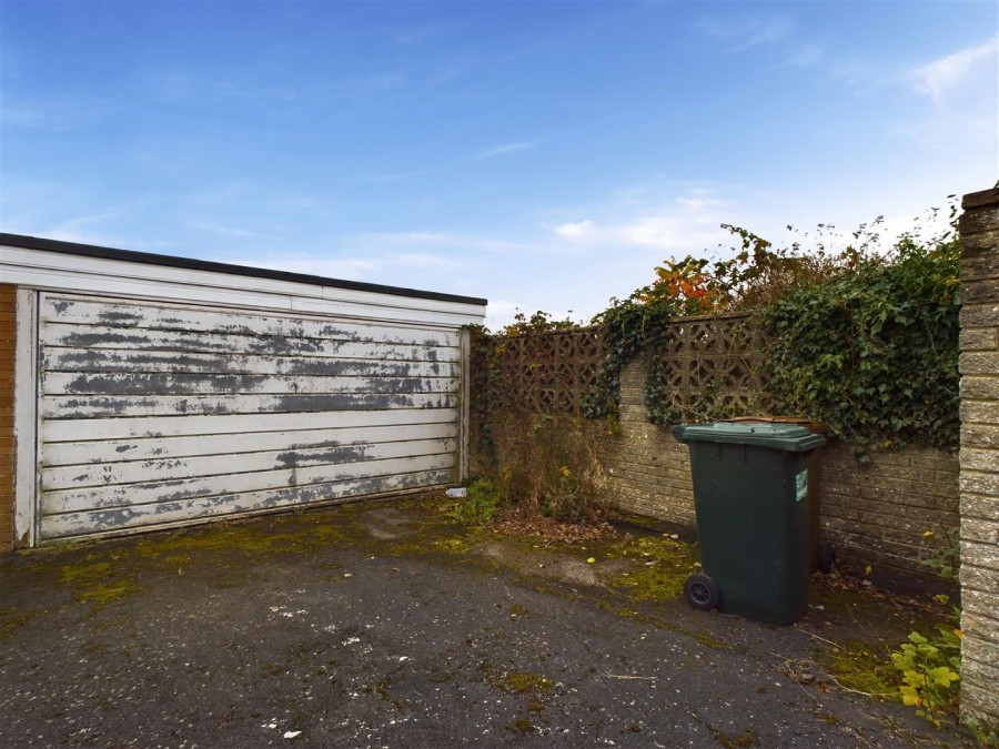 Images for 9 Lime Chase, Kirkbymoorside, York. YO62 6BX