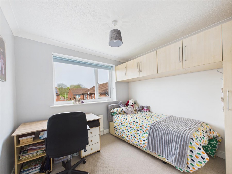 Images for 27 Nightingale Lane, Scarborough