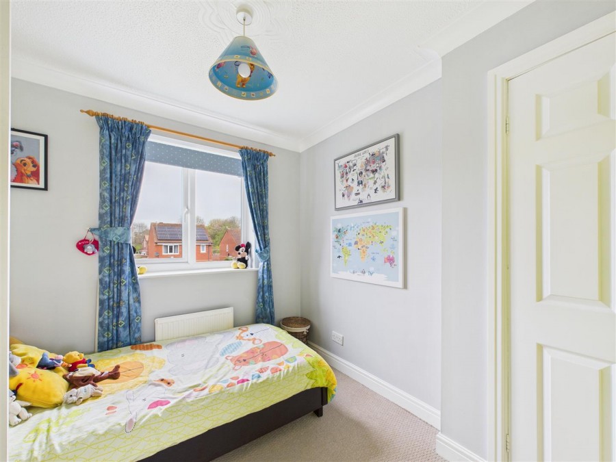Images for 27 Nightingale Lane, Scarborough