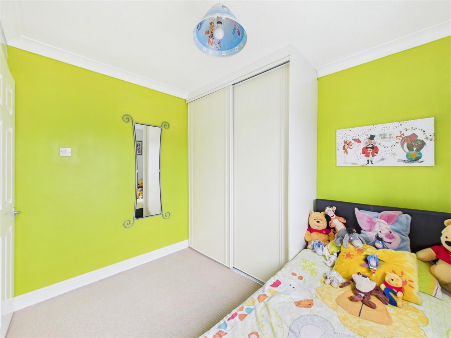 Images for 27 Nightingale Lane, Scarborough