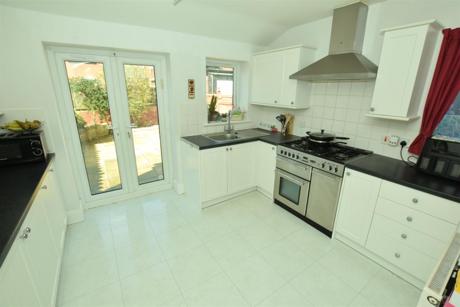 Images for 22 Peasholm Crescent, Scarborough, YO12 7QX