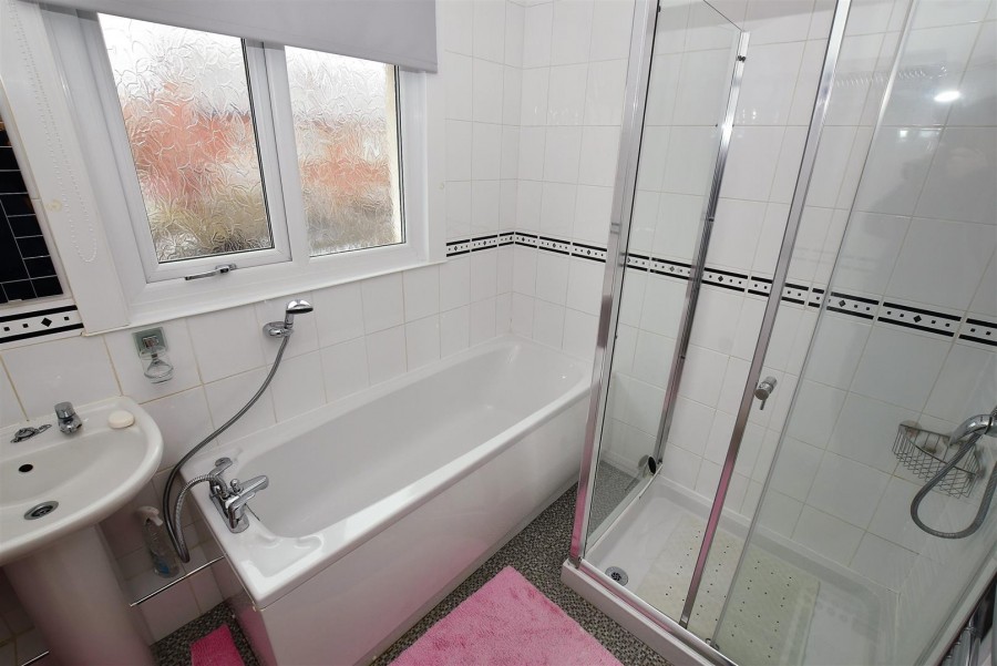 Images for 22 Peasholm Crescent, Scarborough, YO12 7QX
