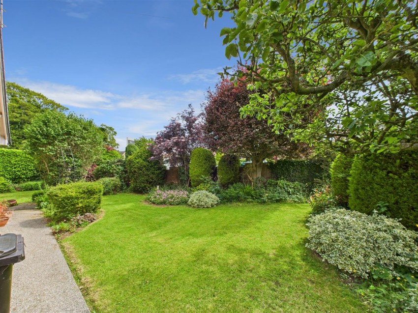Images for 4 Southgate, Crossgates, Scarborough, YO12 4NB