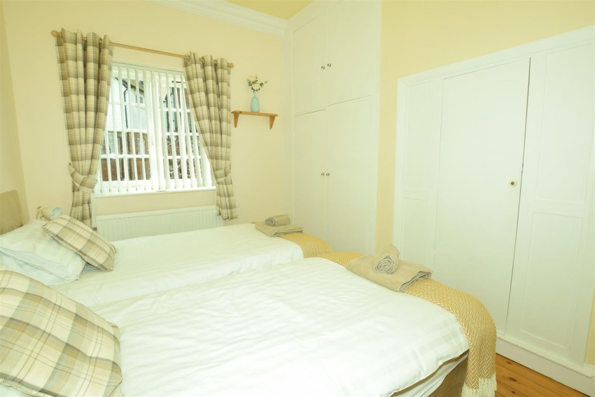 Images for 8 Esplanade Crescent, Scarborough, YO11 2XB