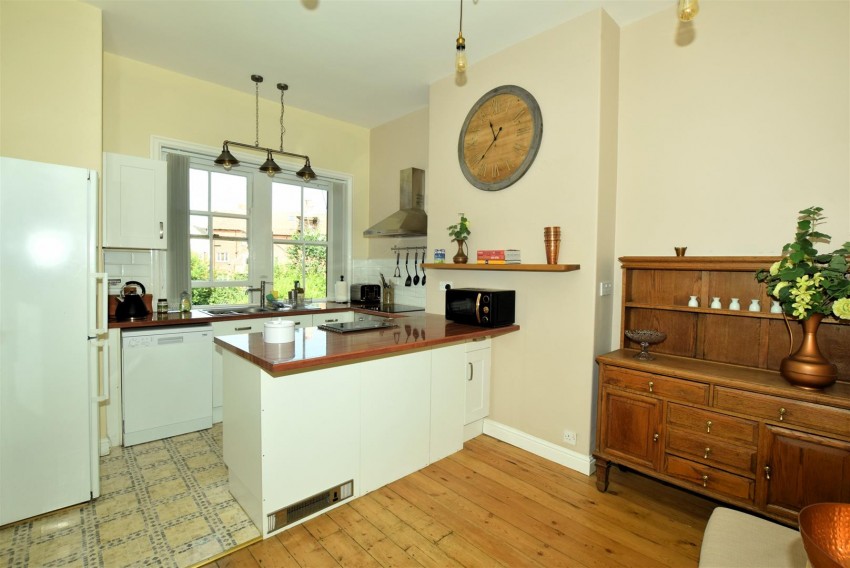 Images for 8 Esplanade Crescent, Scarborough, YO11 2XB