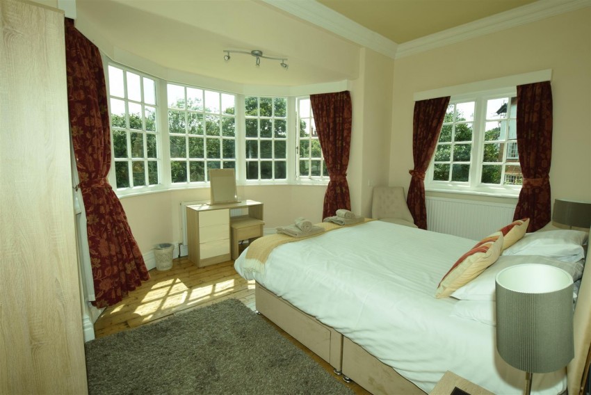 Images for 8 Esplanade Crescent, Scarborough, YO11 2XB