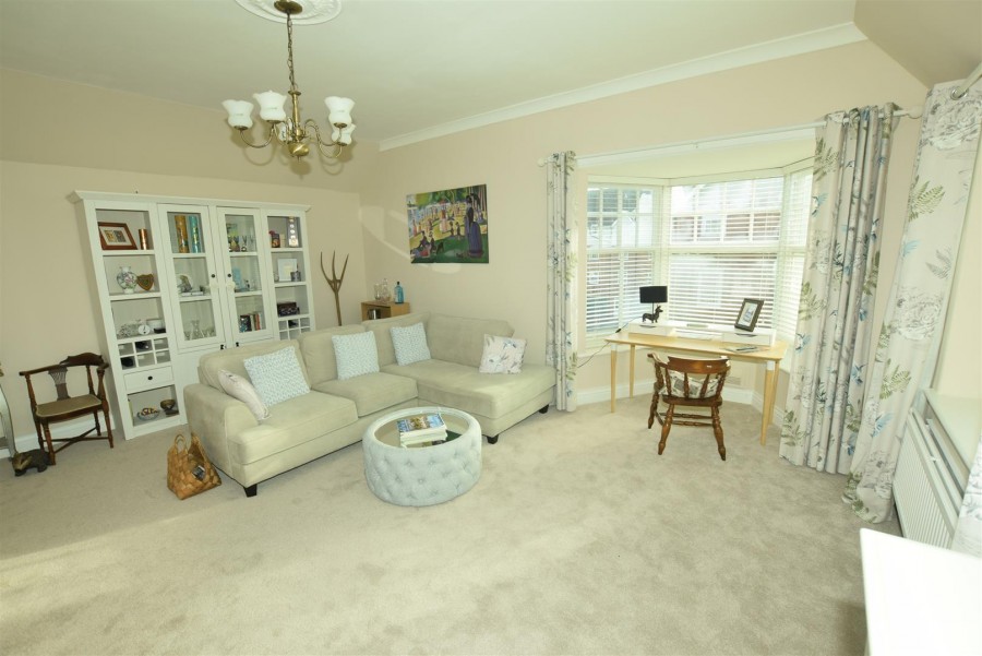Images for 8 Holbeck hill, Scarborough, YO12 2XD