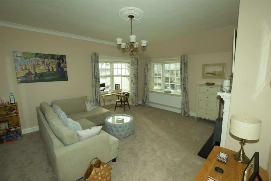 Images for 8 Holbeck hill, Scarborough, YO12 2XD