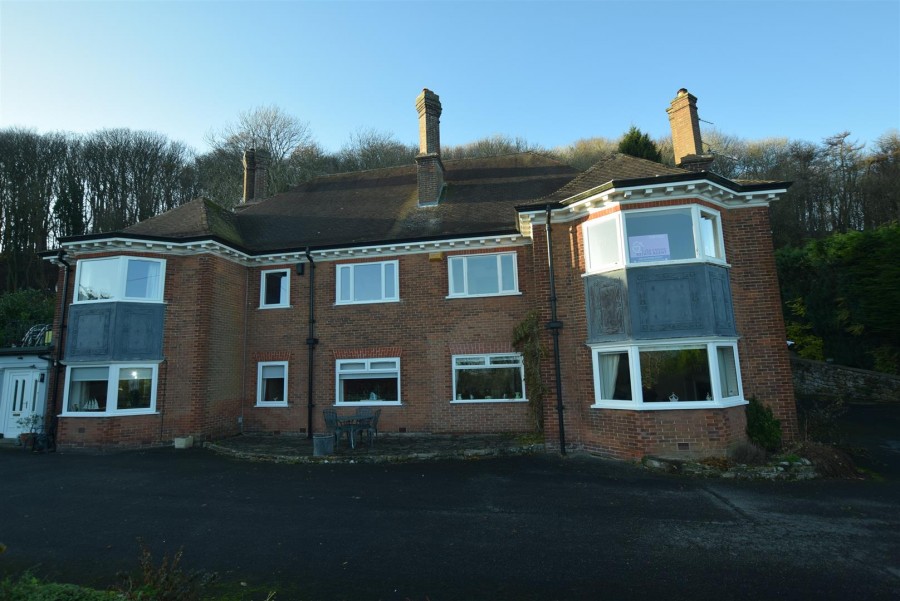 Images for Flat 3, 31 Deepdale Avenue, Scarborough, YO11 2UF