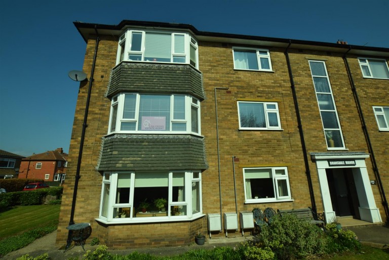 View Full Details for Flat 4, Bransdale Manor, Scarborough, YO12 6LF