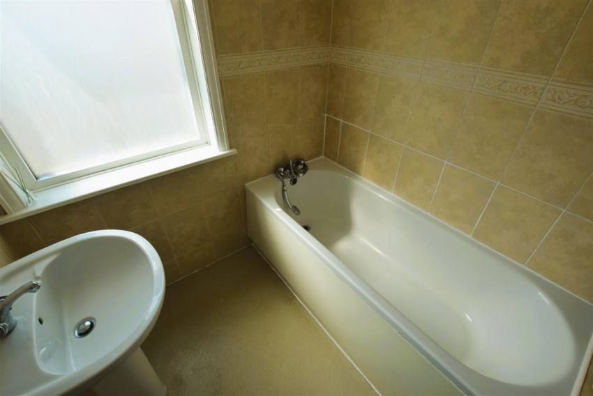 Images for 10 Columbus Ravine, Scarborough, YO12 7JR