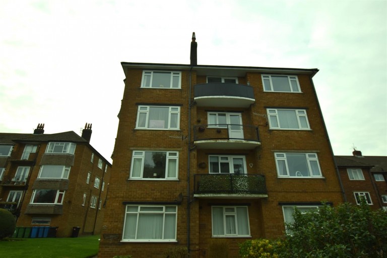 View Full Details for Flat 10, North Leas Manor, Scarborough, YO12 6JJ