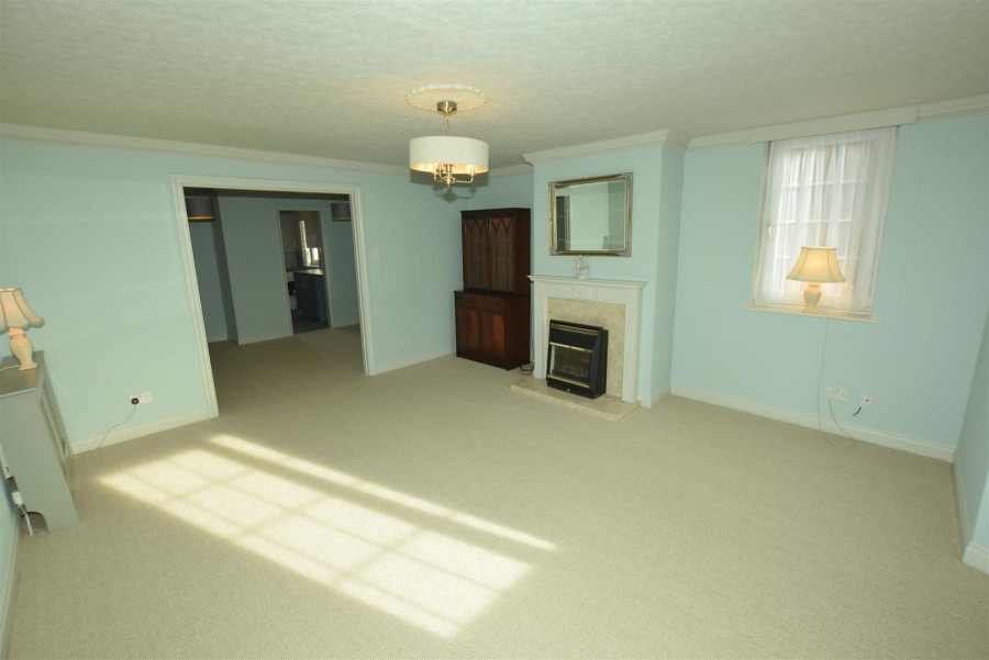 Images for Flat 1, 10 Holbeck Hill, Scarborough, YO11 2XD