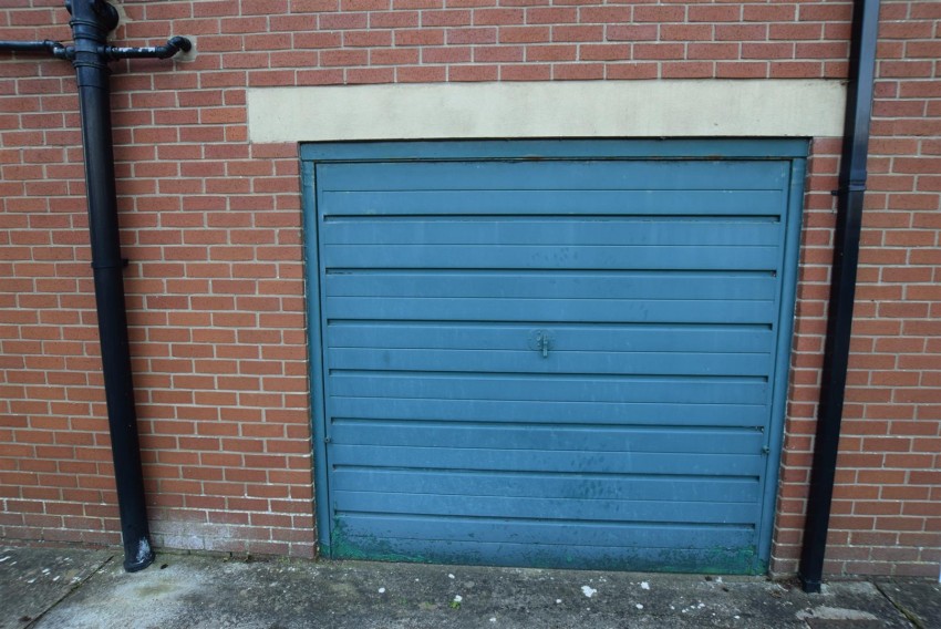 Images for 10 Holbeck Hill, Scarborough