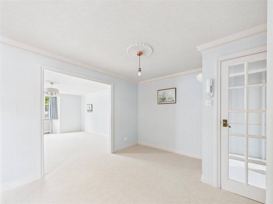 Images for Flat 1, 10 Holbeck Hill, Scarborough, YO11 2XD
