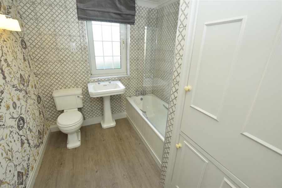 Images for 10 Holbeck Hill, Scarborough