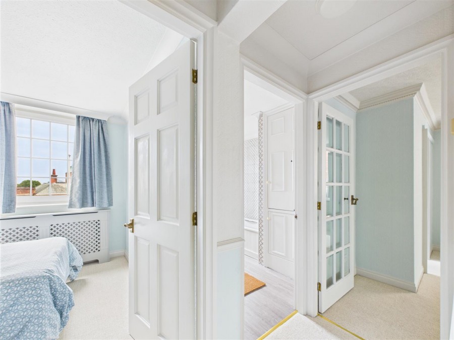 Images for Flat 1, 10 Holbeck Hill, Scarborough, YO11 2XD