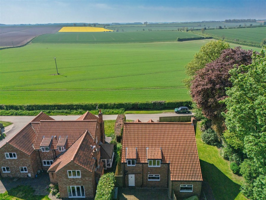 Images for Garrons, Back Lane, North Dalton, Driffield, YO25 9XD