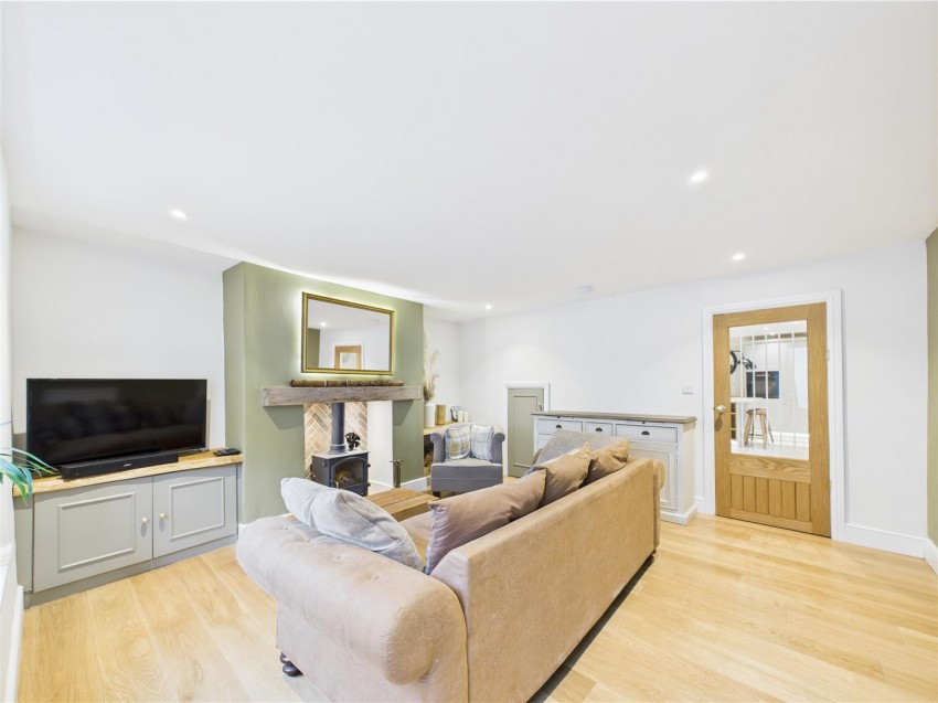 Images for 7, Howe End, Kirkbymoorside, York, North Yorkshire YO62 6BE