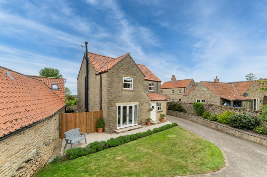 Images for Hawthorn Cottage, Main Street, Sawdon, Scarborough, YO13 9DY