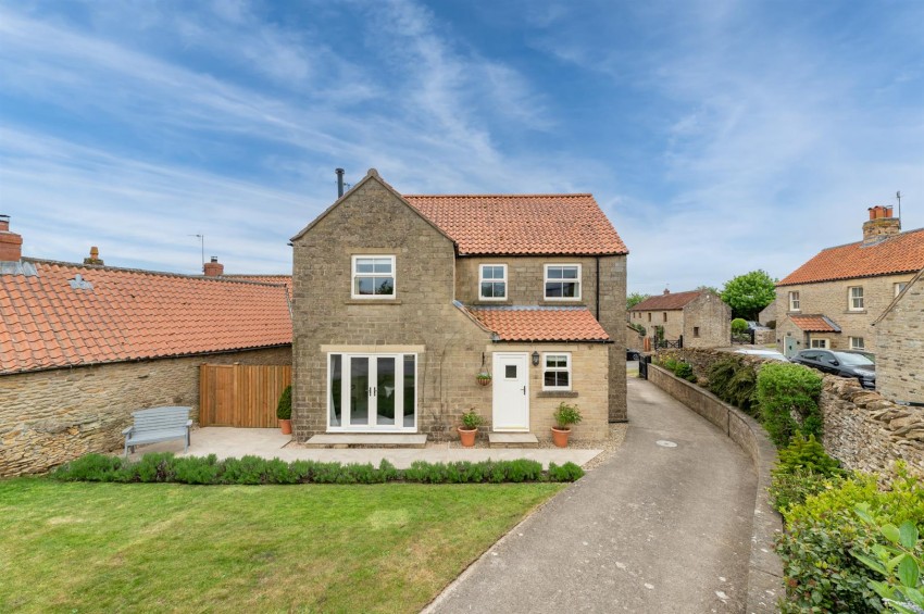 Images for Hawthorn Cottage, Main Street, Sawdon, Scarborough, YO13 9DY
