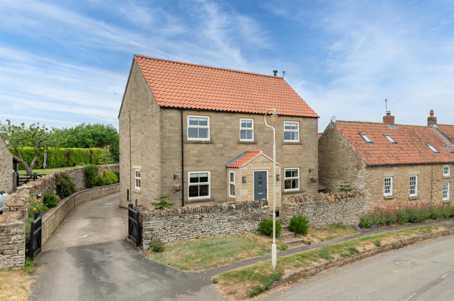 Images for Hawthorn Cottage, Main Street, Sawdon, Scarborough, YO13 9DY
