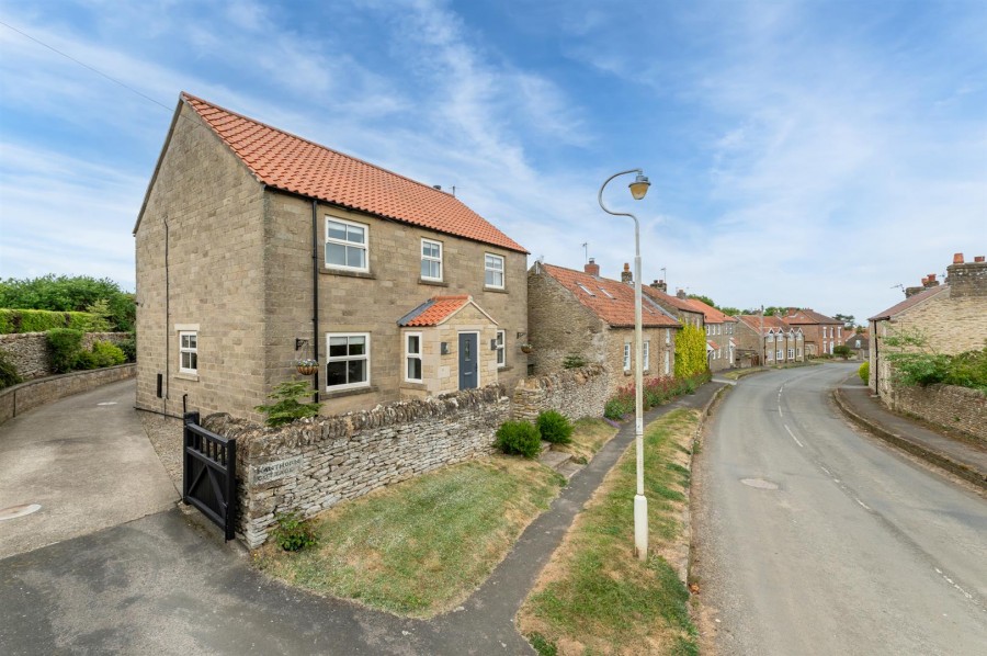 Images for Hawthorn Cottage, Main Street, Sawdon, Scarborough, YO13 9DY