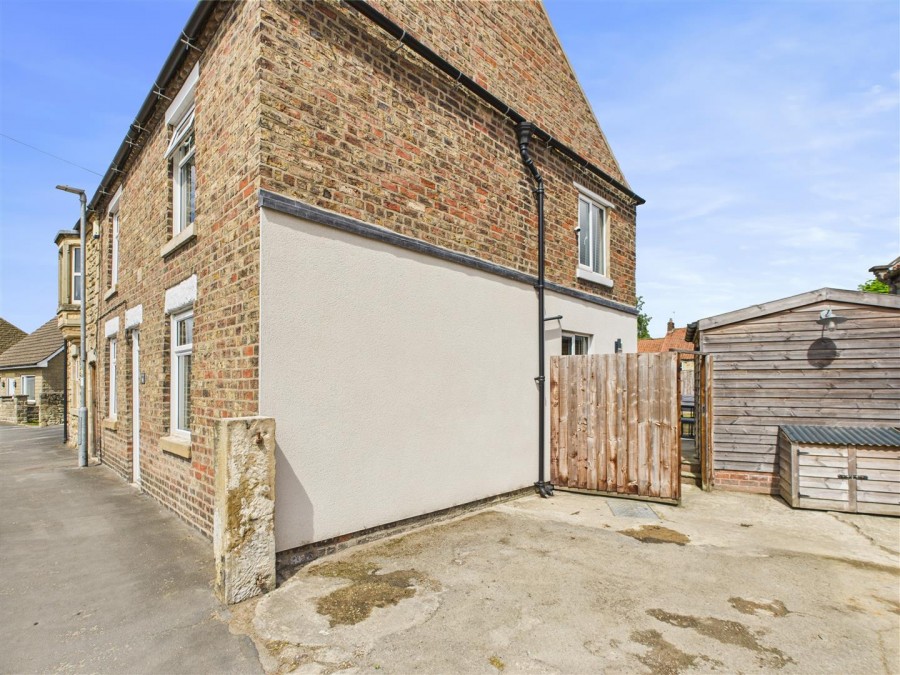 Images for 16 Firthland Road, Pickering, YO18 8BZ