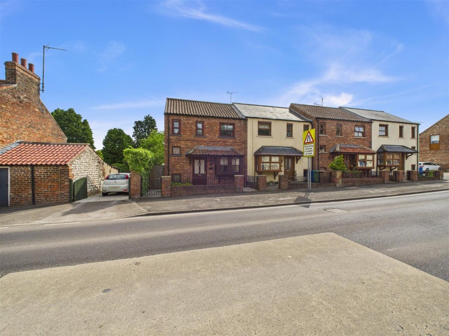 Images for Front Street, Langtoft, Driffield YO25 3TF