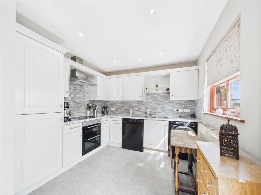 Images for Front Street, Langtoft, Driffield YO25 3TF