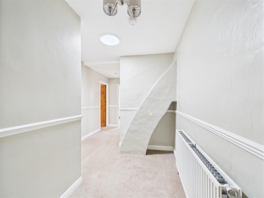 Images for 6 Foston Lane, North Frodingham, Driffield, YO25  8JZ