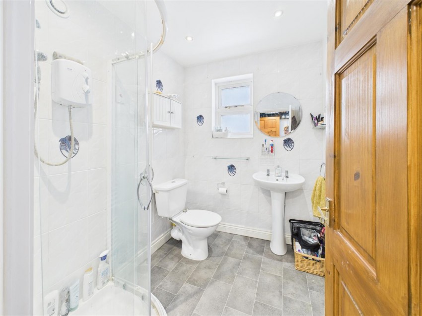 Images for 6 Foston Lane, North Frodingham, Driffield, YO25  8JZ
