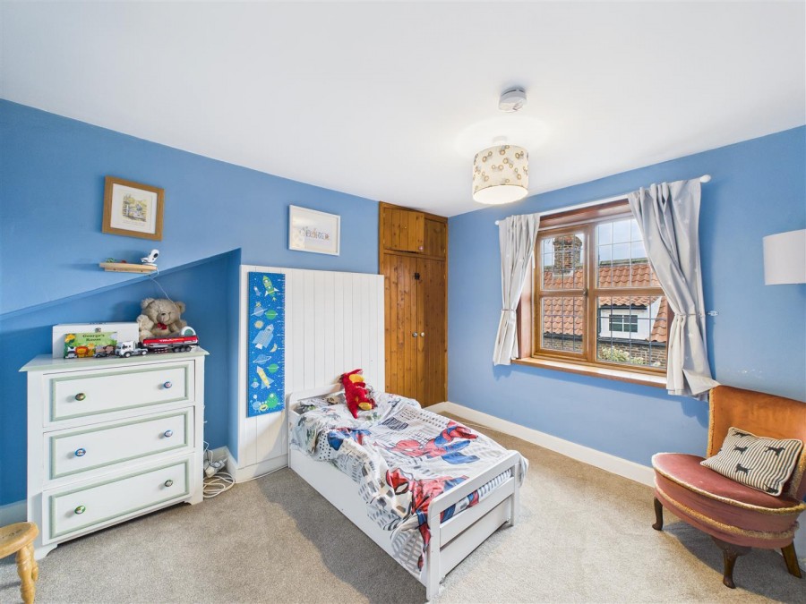 Images for 6 Foston Lane, North Frodingham, Driffield, YO25  8JZ