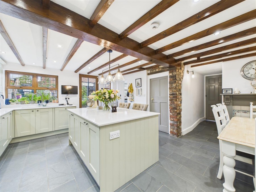 Images for 6 Foston Lane, North Frodingham, Driffield, YO25  8JZ