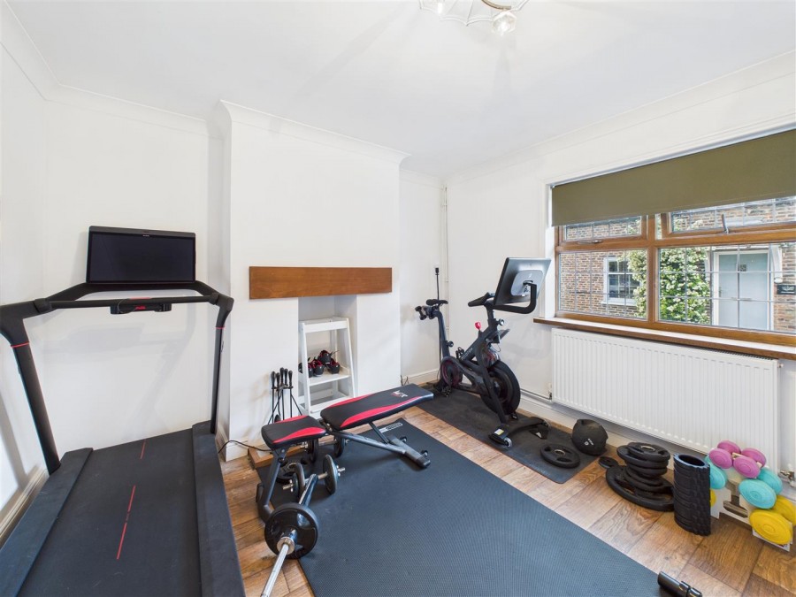 Images for 6 Foston Lane, North Frodingham, Driffield, YO25  8JZ