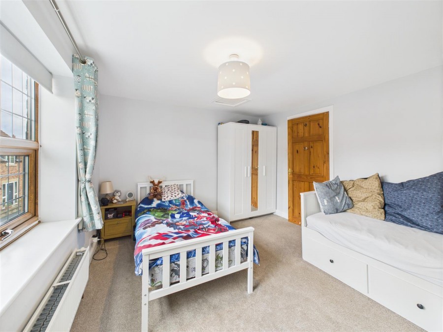 Images for 6 Foston Lane, North Frodingham, Driffield, YO25  8JZ