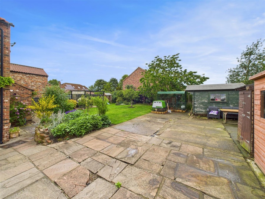Images for 6 Foston Lane, North Frodingham, Driffield, YO25  8JZ
