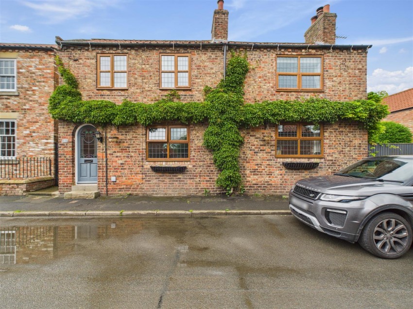 Images for 6 Foston Lane, North Frodingham, Driffield, YO25  8JZ