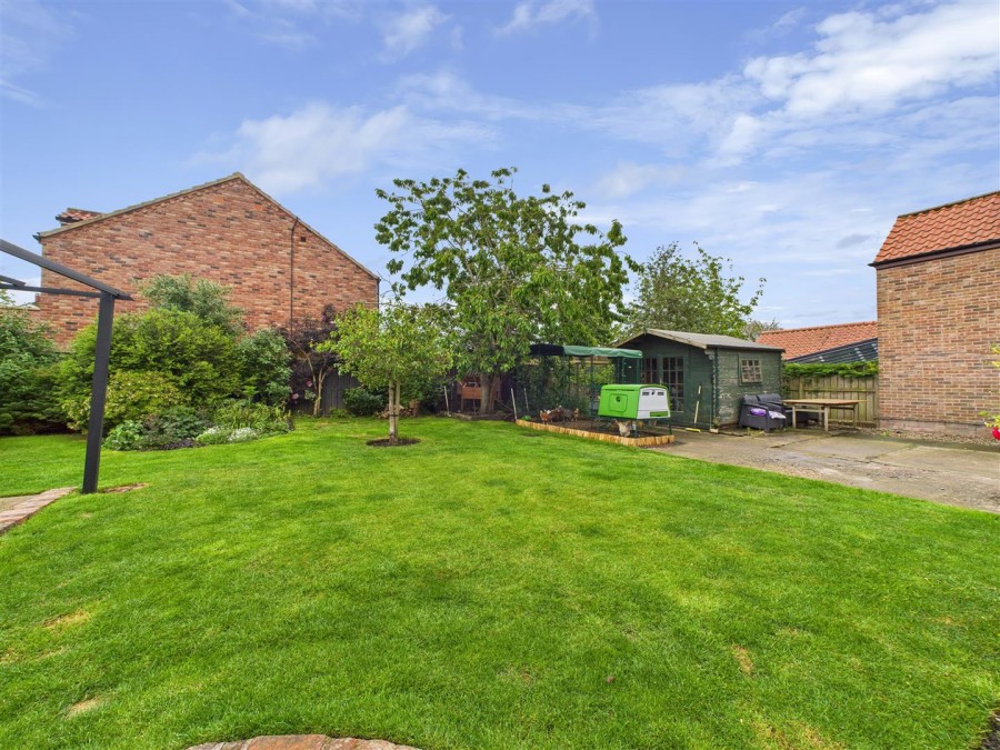 Images for 6 Foston Lane, North Frodingham, Driffield, YO25  8JZ