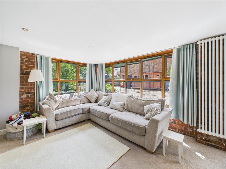 Images for 6 Foston Lane, North Frodingham, Driffield, YO25  8JZ