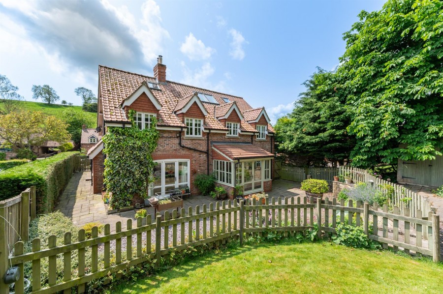 Images for Tatton House Thixendale, Malton, YO17 9TG