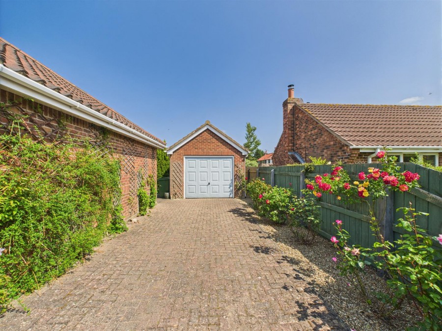 Images for 24 Chantry Meadows, Kilham, Driffield, YO25 4RB