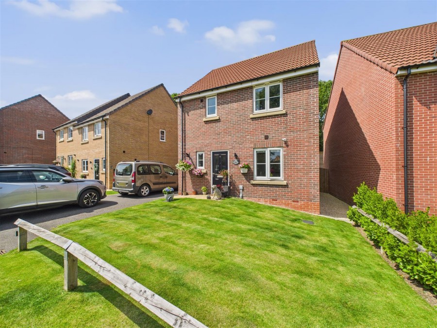 Images for 10 Edmond Close, Driffield, YO25 5GJ